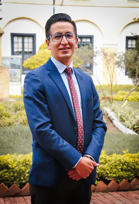 Dr. Jhon Camacho Cruz