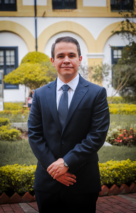 Dr. Sergio Fuentes Paris